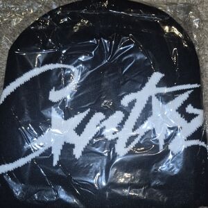 Black and White Corteiz BEanie